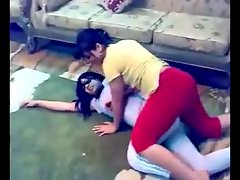 arab sexy lesbians