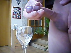 Ein Glas Sperma