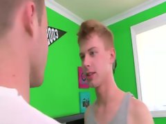 Amateur alluring twink teenagers